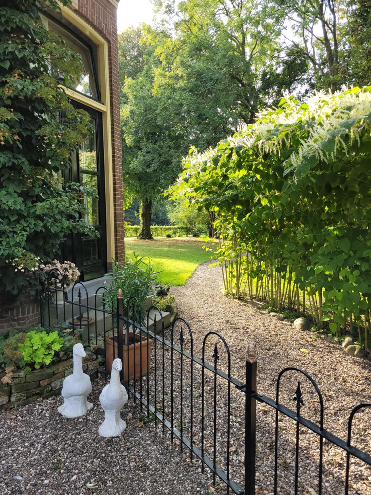 Pastorie Waaxens Bed & Breakfast Exterior photo